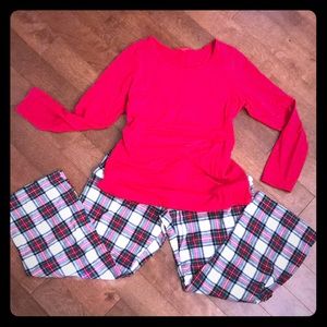 🍍4/$25: Macy’s Red Plaid PJs!!